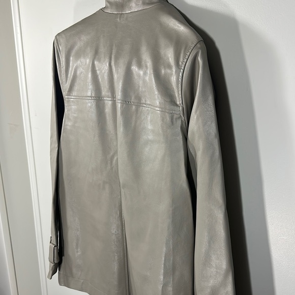 a new day Pocket front Gray pleather taupe tan Rain Jacket Coat Faux Leather - Picture 5 of 6